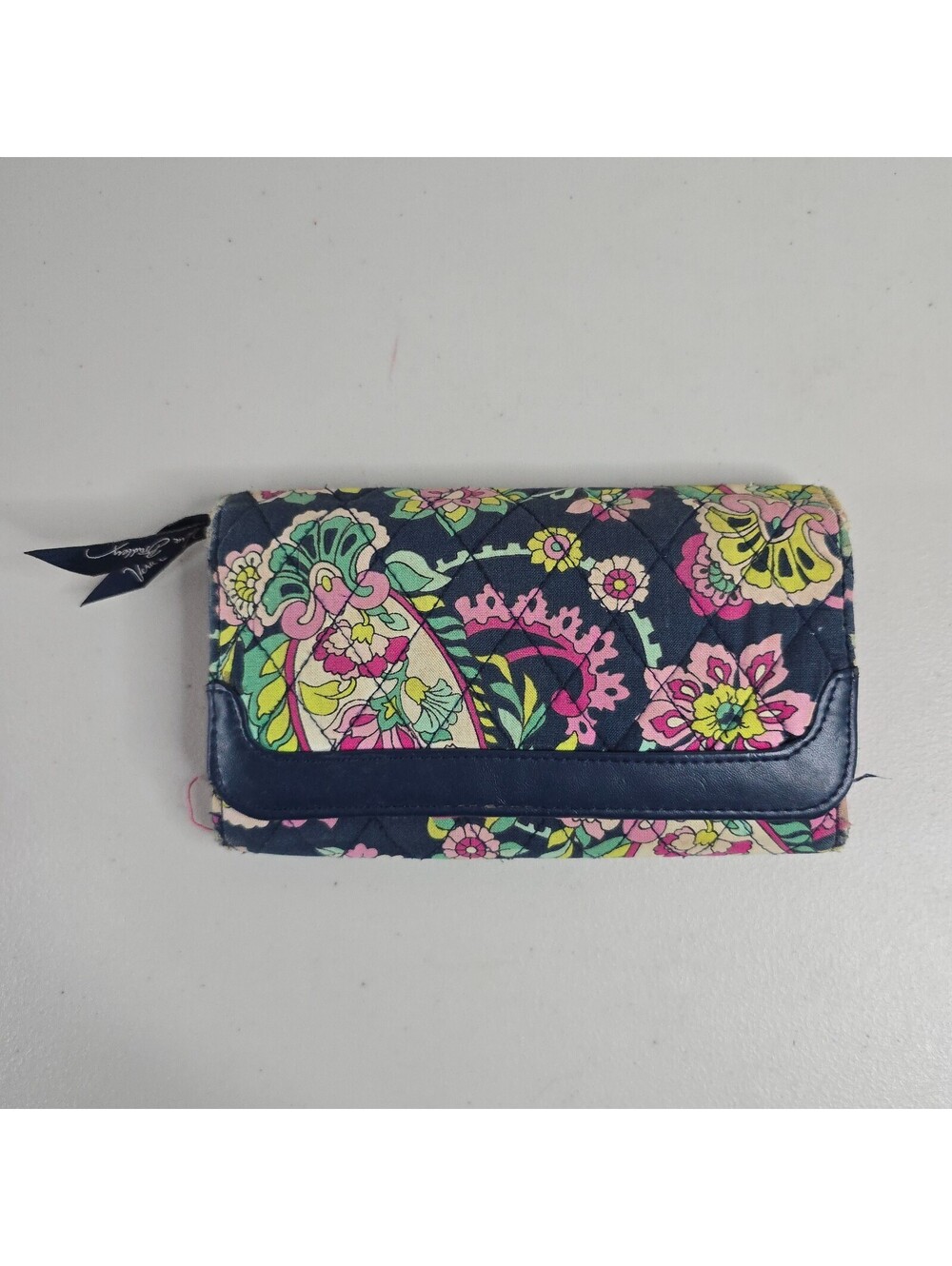 Vera Bradley Woman's Quilted Paisley Floral Psychedelic Wallet - Picture 1 of 10
